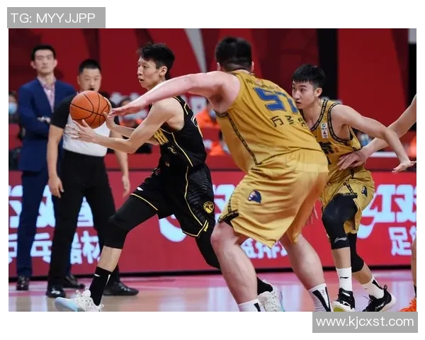 南京篮球队深度解析：当前状态与未来展望的全景探秘