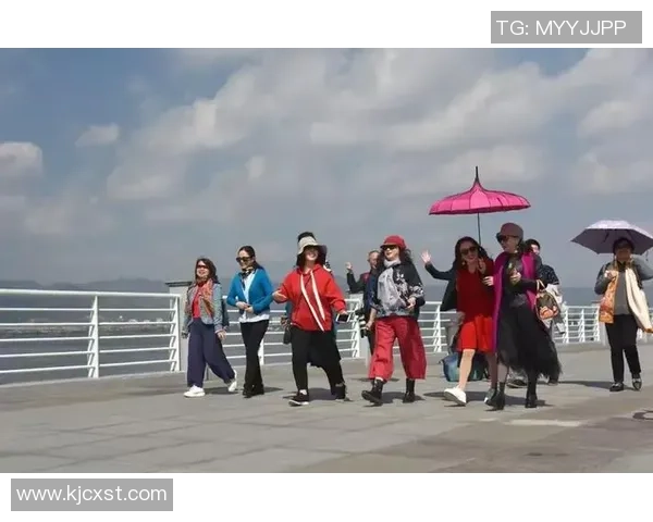 足球明星背影魅力展现女性风采的独特瞬间与动人故事